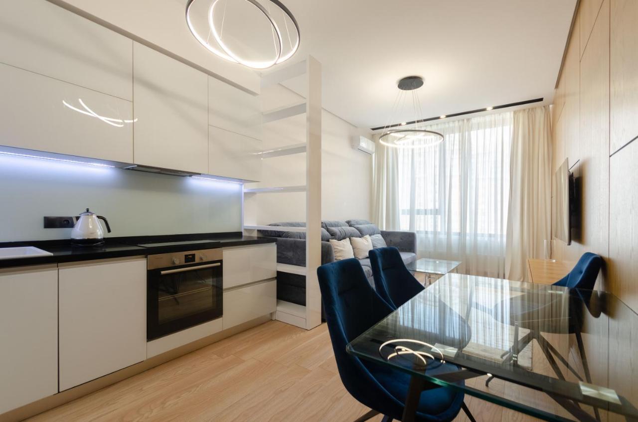 Petrovdom Apartment 77-94-59 In Rc Tetris Hall, Dilova Street 1-2 Kyiv Exterior photo