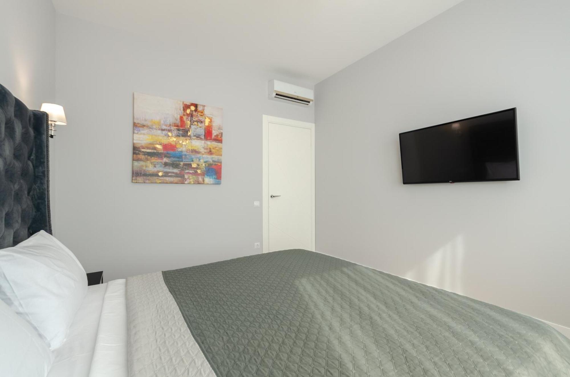 Petrovdom Apartment 77-94-59 In Rc Tetris Hall, Dilova Street 1-2 Kyiv Exterior photo